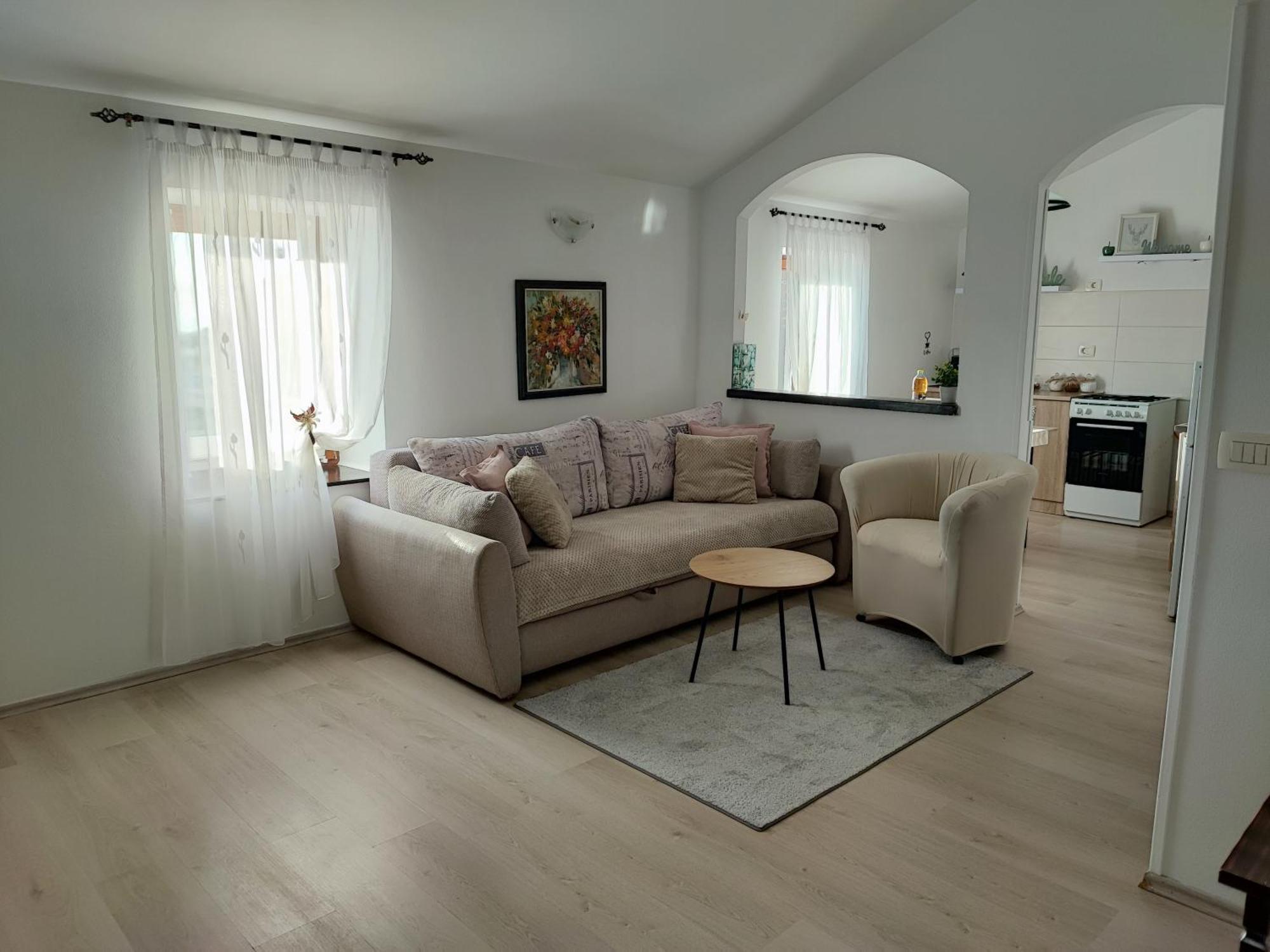 Apartment Nika Umag Luaran gambar